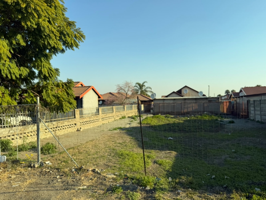 0 Bedroom Property for Sale in Boitekong North West